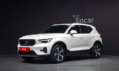 Volvo XC40 · 2025 год