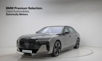 BMW i7 · 2025 год