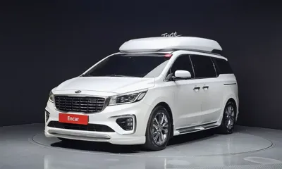 Kia Canival · 2020 год