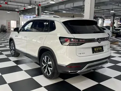 Volkswagen Tayron 2023, 14600 км, за 186800 CNY - фото 6