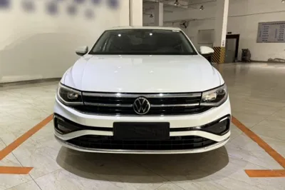 Volkswagen Bora 2023, 37400 км, за 92717.5 CNY