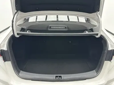Toyota Corolla 2022, 33000 км, за 85800 CNY - фото 16
