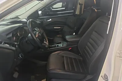 Ford Kuga 2018, 52200 км, за 62671.72 CNY - фото 17