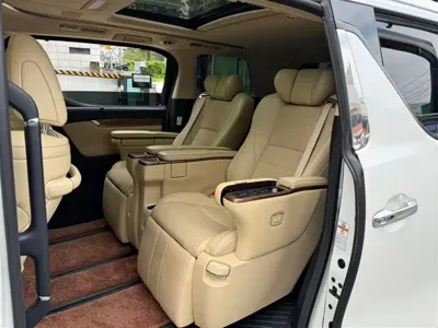 Toyota Alphard 2017, 160000 км, за 315800 CNY - фото 6