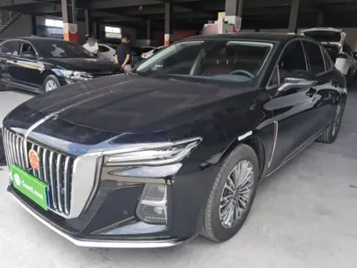 Hongqi Hongqi H5 · 2025 год
