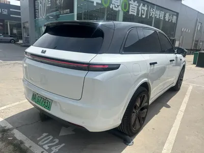 Li Auto Li L7 2024, 50000 км, за 203800 CNY