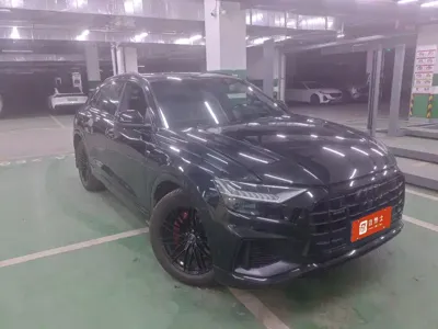 Audi Q8 2022, 54000 км, за 450000 CNY