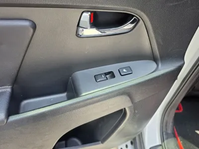 Kia Sportage 2012, 190000 км, за 4000000 KRW - фото 16