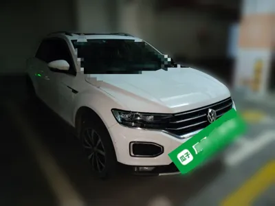 Volkswagen T-Roc 2018, 131800 км, за 61342.17 CNY