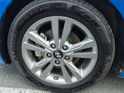 Hyundai Avante 2017, 81462 км, за 9000000 KRW - фото 17