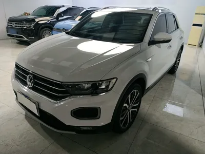 Volkswagen T-Roc · 2021 год