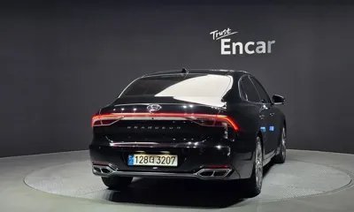 Hyundai Grandeur 2022, 93247 км, за 21700000 KRW