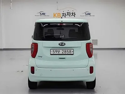 Kia Ray 2014, 124782 км, за 6100000 KRW