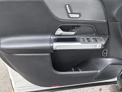 Mercedes-Benz GLB 2023, 60000 км, за 117500 CNY - фото 6
