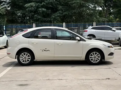 Ford Focus 2014, 60000 км, за 14800 CNY - фото 16