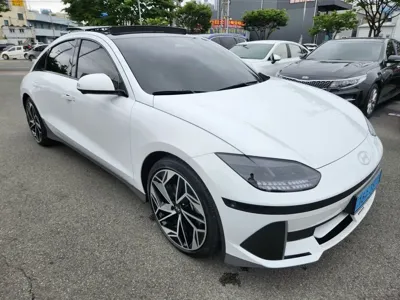 Hyundai Ioniq6 2023, 45300 км, за 34650000 KRW