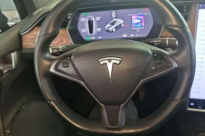 Tesla Model X 2019, 56900 км, за 270060.22 CNY - фото 13