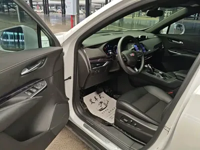 Cadillac XT4 2022, 46800 км, за 99300 CNY - фото 16