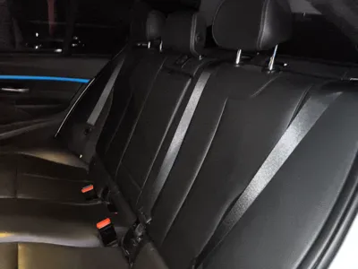 BMW 3 Series 2018, 98000 км, за 90246.19 CNY - фото 18