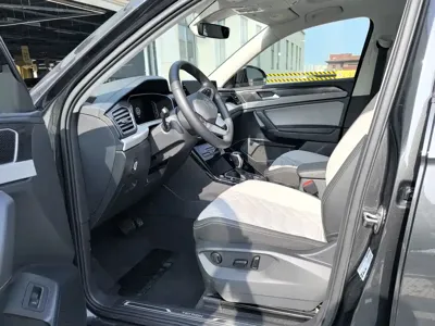 Volkswagen Tayron 2023, 38700 км, за 179800 CNY - фото 4