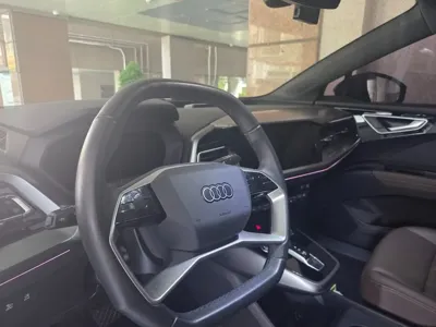 Audi Q4 e-tron 2023, 14193 км, за 56040000 KRW - фото 9