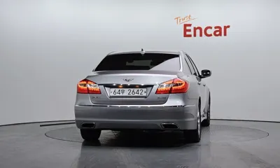 Hyundai Genesis 2012, 71121 км, за 6500000 KRW - фото 4