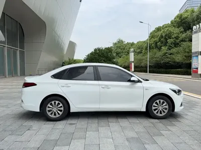 Hyundai Elantra 2021, 80000 км, за 36800 CNY - фото 4