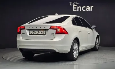 Volvo S60 2015, 86603 км, за 7500000 KRW