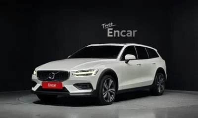 Volvo V60 · 2020 год