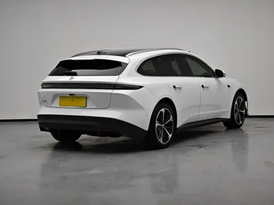 Nio ET5T 2023, 28000 км, за 125800 CNY