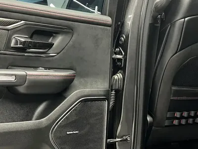 RAM Ram Trucks 2023, 41000 км, за 738000 CNY - фото 11