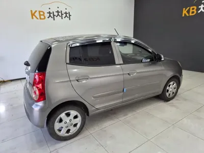 Kia Morning 2011, 135693 км, за 1700000 KRW - фото 3