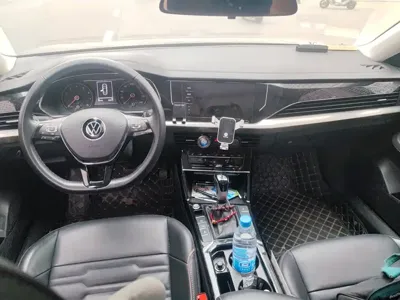 Volkswagen Passat 2021, 65700 км, за 91800 CNY - фото 12