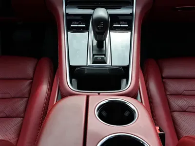 Porsche Panamera 2017, 96000 км, за 279800 CNY - фото 12
