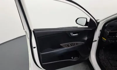 Kia Stonic 2018, 68270 км, за 10800000 KRW - фото 24