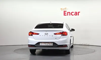 Hyundai Avante 2020, 64766 км, за 13000000 KRW