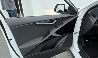 Kia Niro 2024, 8765 км, за 28800000 KRW - фото 24