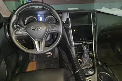 Infiniti Q50L 2018, 58800 км, за 77446.03 CNY - фото 10