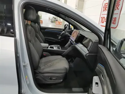 BYD L DM-i 2025, 9600 км, за 99800 CNY - фото 23