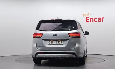 Kia Canival 2017, 126837 км, за 10800000 KRW - фото 4