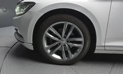 Volkswagen Passat 2018, 88372 км, за 16290000 KRW - фото 5