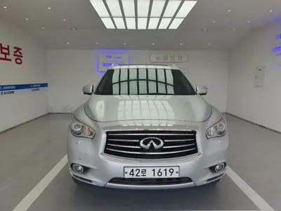 Infiniti JX · 2013 год
