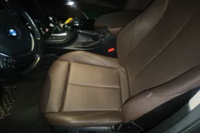BMW 3 Series 2018, 76500 км, за 95389.1 CNY - фото 12