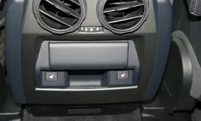 Land Rover Discovery 2016, 66000 км, за 28900000 KRW - фото 19