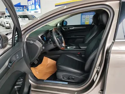 Ford Mondeo 2018, 72800 км, за 46900 CNY - фото 9
