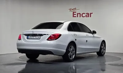Mercedes-Benz C-Class 2018, 86357 км, за 15600000 KRW
