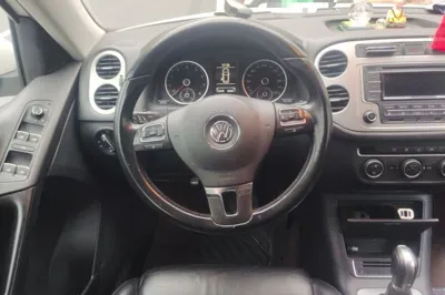 Volkswagen Tiguan 2015, 73400 км, за 41311.26 CNY - фото 10