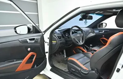 Hyundai Veloster 2016, 100100 км, за 7000000 KRW