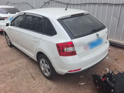 Skoda Rapid Spaceback 2014, 165800 км, за 31217.15 CNY - фото 3
