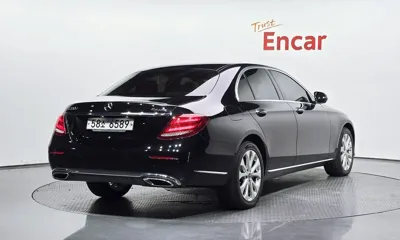 Mercedes-Benz E-Class 2019, 104337 км, за 24700000 KRW